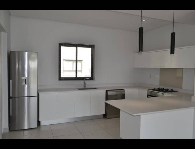 2 BEDROOM APARTMENT FOR SALE IN HYDE PARK